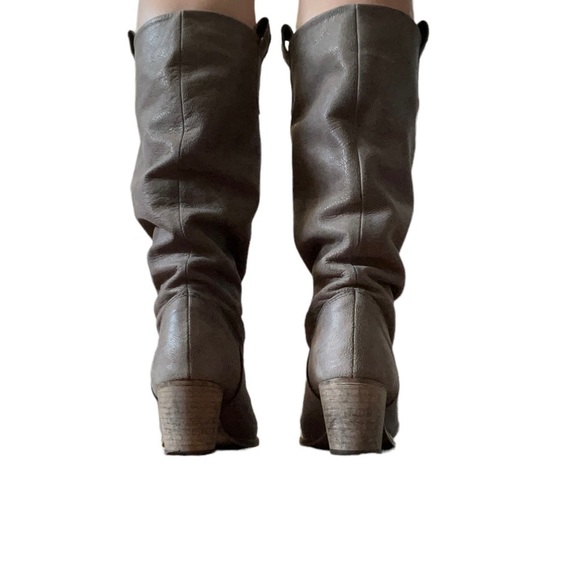 Gravity Pope soft suede slouchy boots with wood block heel Sz 8 good condition - Picture 3 of 8